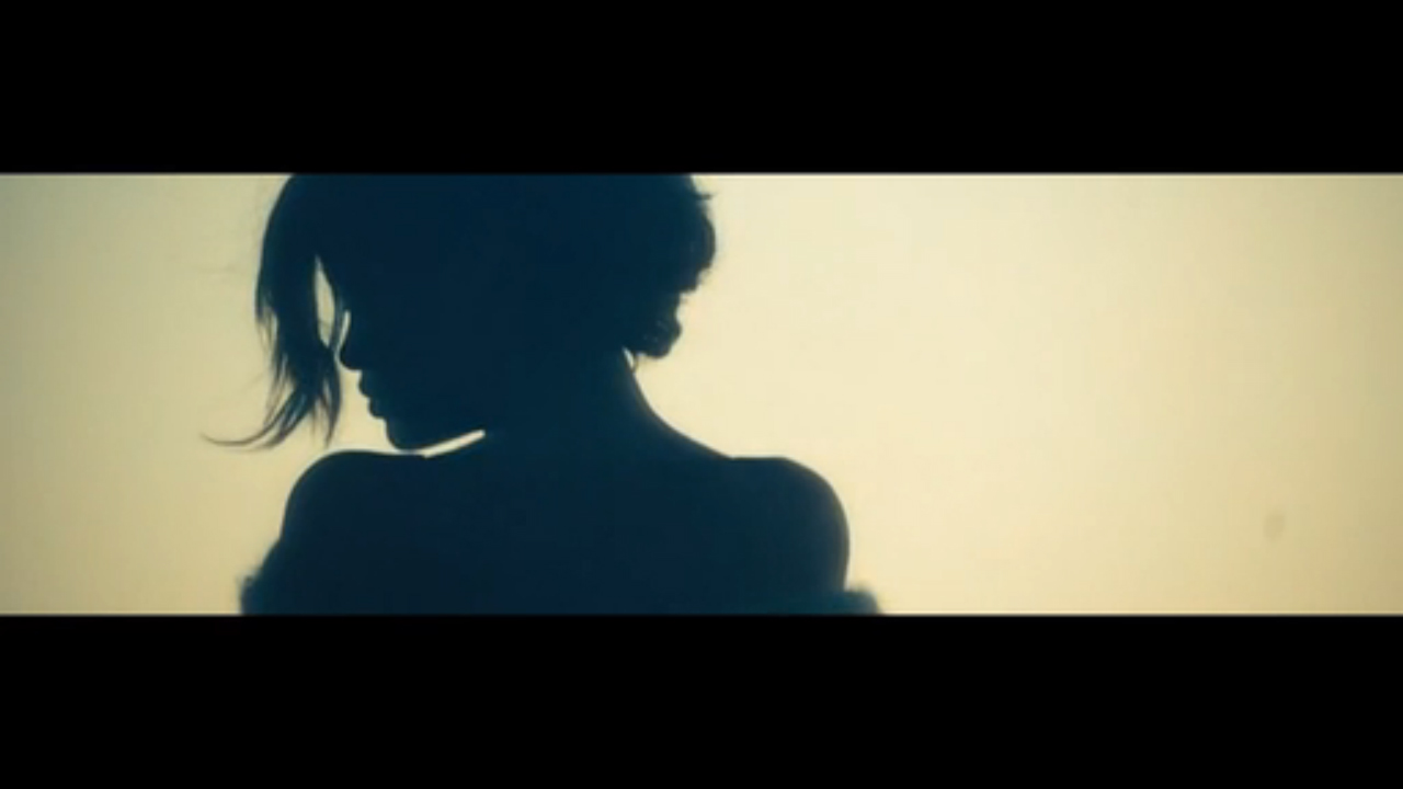 Rihanna - Diamonds смотреть онлайн