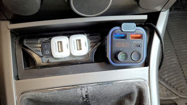 UNBREAKcable Bluetooth FM Transmitter Car Charger With QC3 & Type C PD 20W