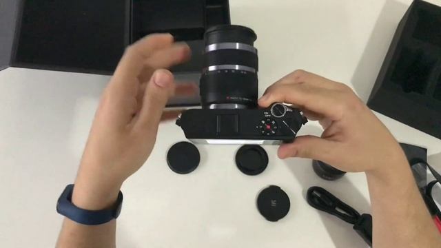 Xiaomi Yi M1 Aynasız(Mirrorless) Dijital Fotoğraf Makinesi Kutu Açılımı смотреть онлайн