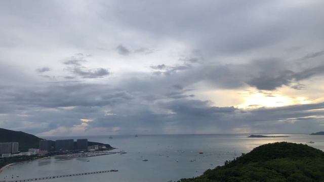 Парк’Олень повернул голову’ Остров Хайнань ,Санья,Китай смотреть онлайн