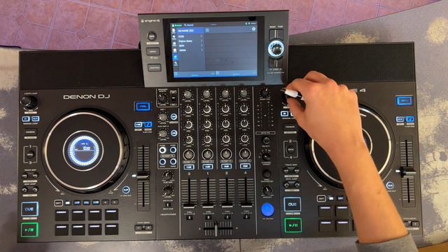 Denon DJ SC Live 4 and 2: Perfect for Livestreaming! | Standalone DJ System Review смотреть онлайн