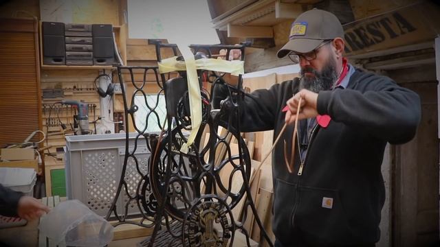 human charging station for mobile phones / iphone смотреть онлайн