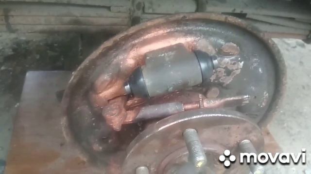 Hyundai Porter 1 Восстанавливаю задние тормоза. смотреть онлайн
