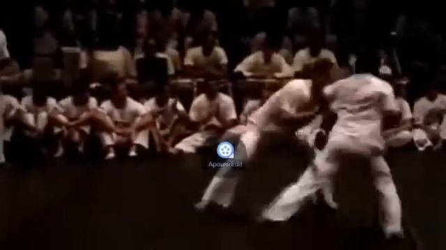 ZUM ZUM ZUM CAPOEIRA MATA UM смотреть онлайн