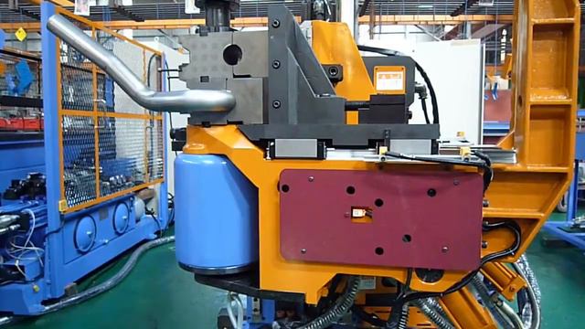 Гибка выхлопной трубы на CNC70MS-6A смотреть онлайн
