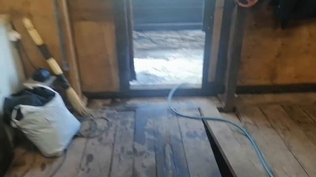 Как откачать воду из подвала? ( Дренажный насос ЗУБР ) смотреть онлайн