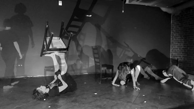 Dance sketch "Chairs" смотреть онлайн