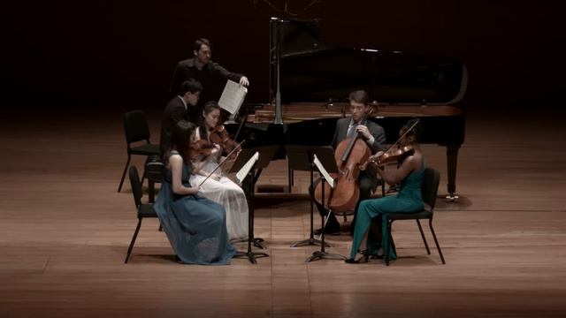 Schumann: Quintet in E flat major, Op. 44, I. Allegro brillante смотреть онлайн