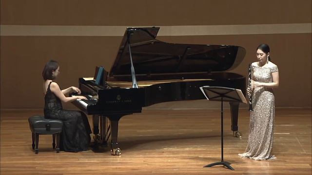 Weber - Grand Duo Concertante Op.48 (2,3 movements), Moon Sun Yoo (유문선 클라리넷) смотреть онлайн