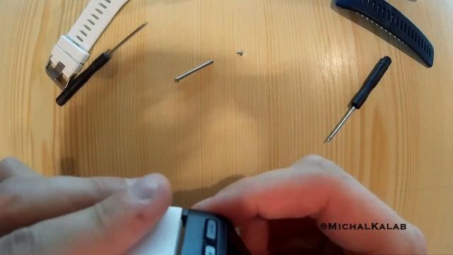 GARMIN VIVOACTIVE HR - WRISTBAND REPLACEMENT смотреть онлайн