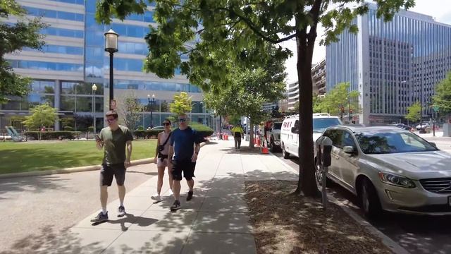 Biden heads out of DC before the storms arrive смотреть онлайн