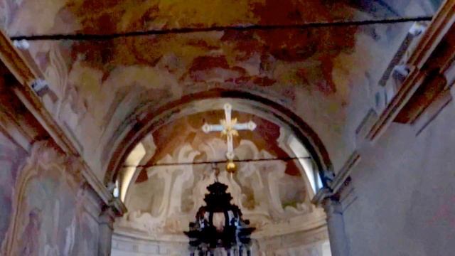 Италия .Католический храм внутри . смотреть онлайн