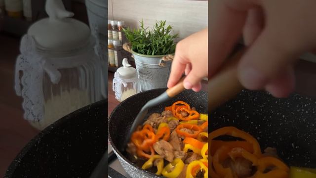 Вкусный и сытный теплый салат