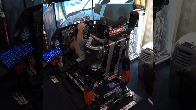 Sim racing rig on two wheels смотреть онлайн