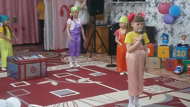 Районный фестиваль детских песен Веселые нотки - Человечки сундучные Елизова Лиза смотреть онлайн