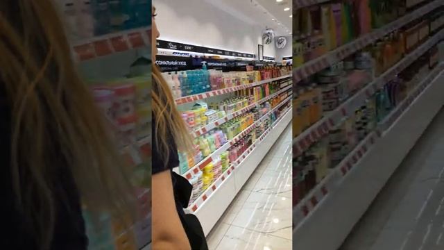 ТЦ хорошо . МОСКВА . ПРОГУЛКА С САХИБОЙ смотреть онлайн