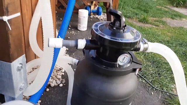 Фильрование воды в бассеине смотреть онлайн