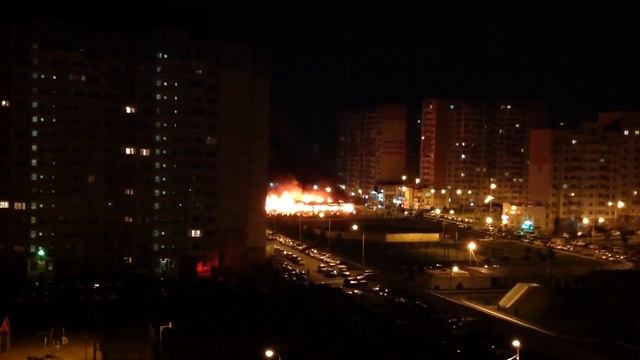 Пожар в Краснодаре на Восточно - Кругликовской смотреть онлайн