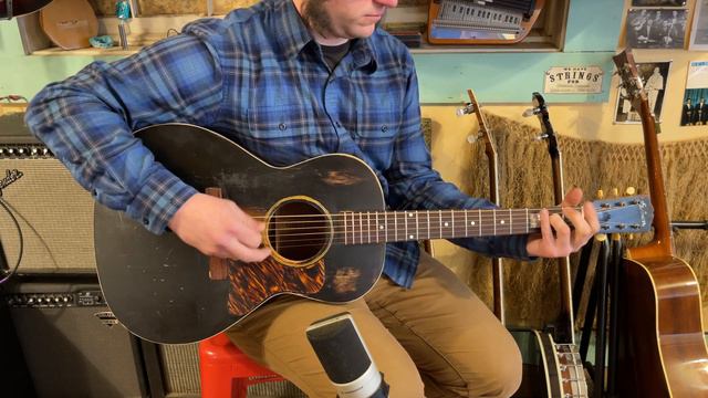 1940 Gibson L-00 flattop guitr смотреть онлайн