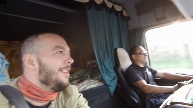 автостопом из Волгограда в Саратов смотреть онлайн