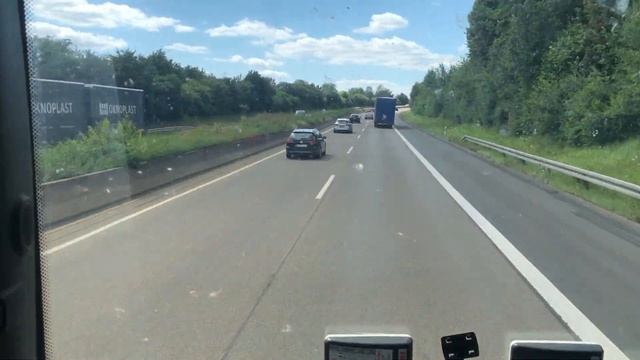 Дальнобой. Рейс во Францию. Заезд под рампу. смотреть онлайн