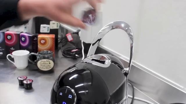 Making A Coffee using the Caffitaly System S14 Coffee Capsule Machine смотреть онлайн