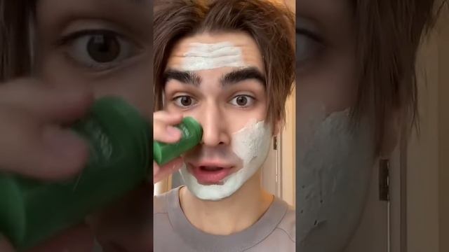 Короче говоря, очень прикольная маска для лица #shorts смотреть онлайн