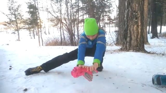 Треня 12.01.18 Бежим в борок в мороз -25! Разминка. смотреть онлайн