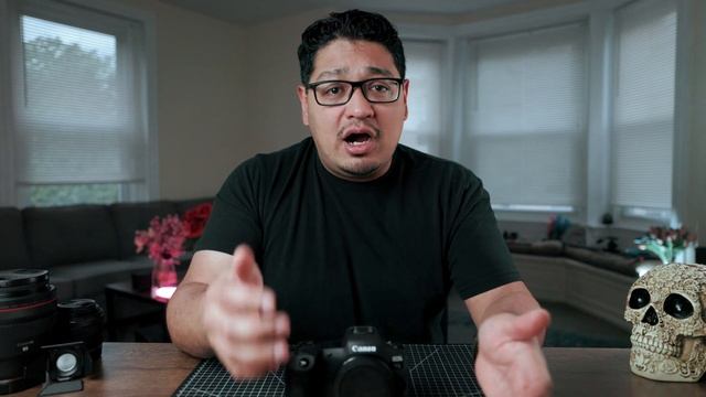 DON'T BUY the Canon R5 | Is the Canon R5 Worth Your Money? смотреть онлайн