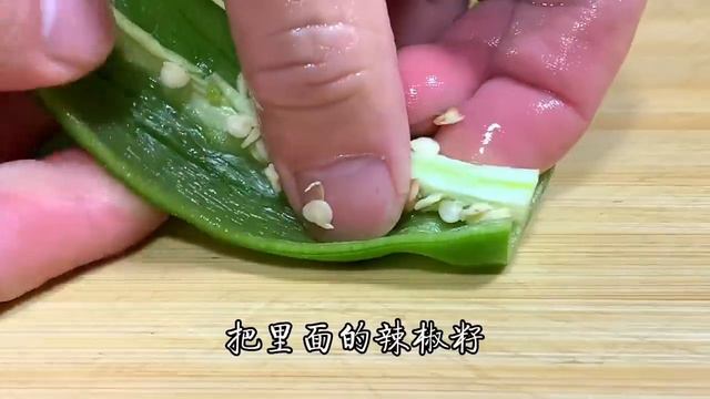 白玉菇炒豆腐搭配雞蛋沒想到這麼好吃，我家天天吃都不膩，超下飯【阿朝哥美食 】#白玉菇炒豆腐 #白玉菇炒豆腐料理 #白玉菇炒豆腐食譜 #白玉菇炒豆腐的做法 #白玉菇炒豆腐煮法 смотреть онлайн