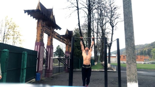 ЧТО ДАЮТ Подтягивания С ДРЫГАМИ VS Идеальные ПОДТЯГИВАНИЯ НА ТУРНИКЕ ?? ★ смотреть онлайн