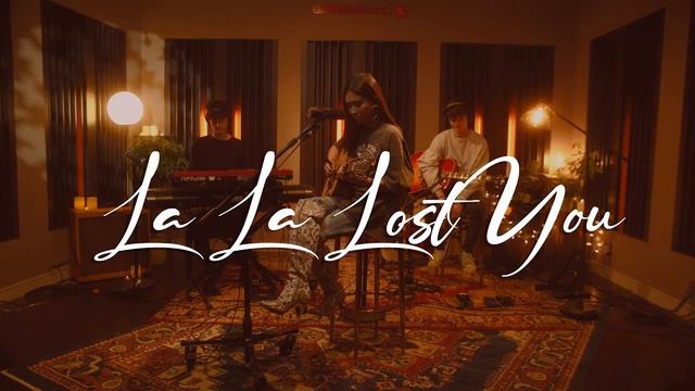 NIKI - LA LA LOST YOU [ DARK CREEPY ACAPELLA ACOUSTIC VER.] смотреть онлайн