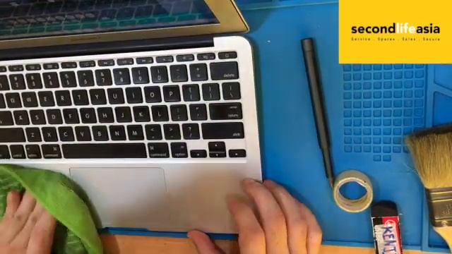 03012022 MacBook Air 11” A1465 2014 Battery Replacement