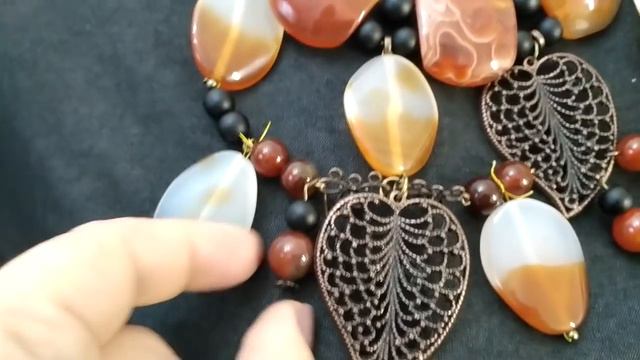 Переделка украшений Jewellery made of natural stones. Necklaces, bracelets . смотреть онлайн