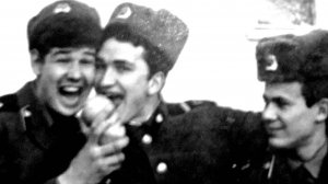 ТУДА, ГДЕ ВСЕ ДРУЗЬЯ МОИ ЕЩЁ СМЕЮТСЯ....