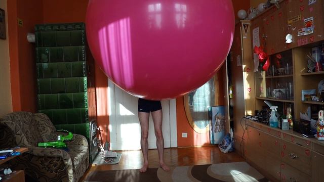 Climb in fuchsia balloon смотреть онлайн