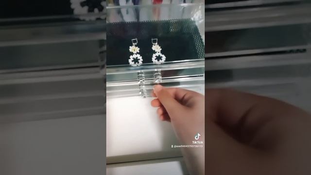 Серьги из бисера. Сегодня вечером ждите мастер-класс. смотреть онлайн