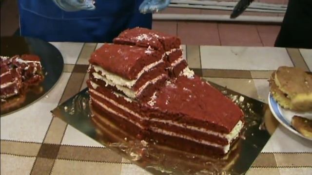 Формируем торт Трактор смотреть онлайн