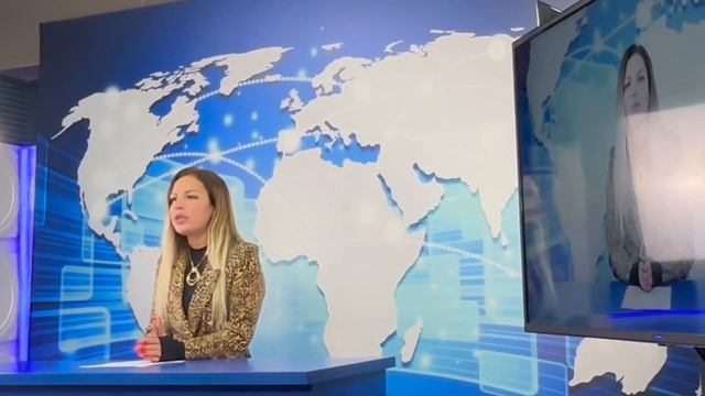 Читаем новости в школе для теле радиоведущих смотреть онлайн