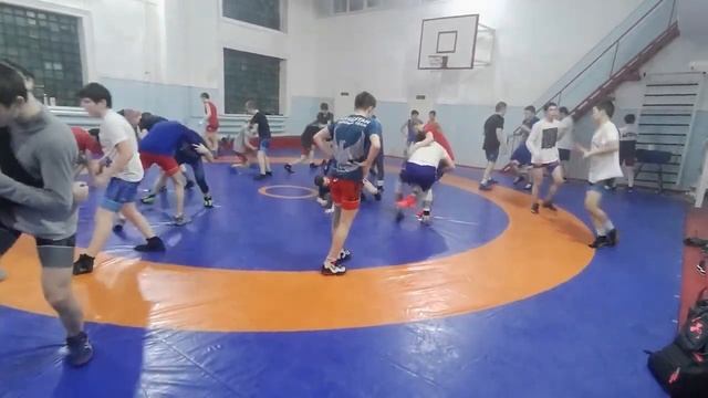 Так тренируют в легендарном УОРе Хасавюрта, кузнице Чемпионов! смотреть онлайн