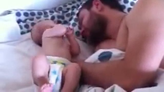 миха будит папу с утра смотреть онлайн