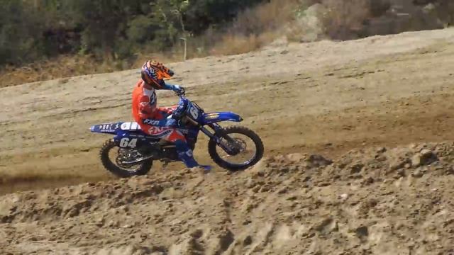 Twisted Yamaha YZ270F Project Build - Motocross Action Magazine смотреть онлайн