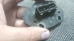 Датчик положения дроссельной заслонки на Пассат Б 3. Мотор RP моновпрыск.