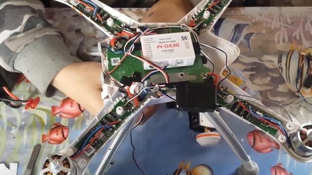 Walkera QR X350 Pro. Одновременная работа регулировки камеры и включения записи камеры.