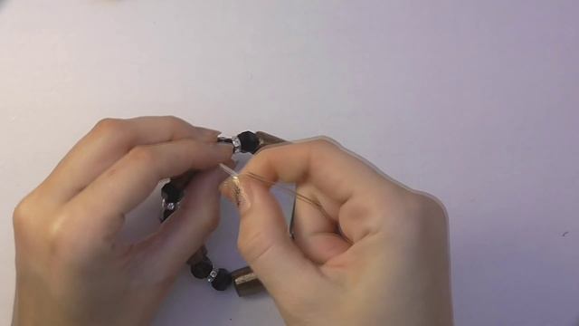 DIY Оригинальные браслеты из пластиковых бутылок. Мастер класс \ Bracelets from plastic bottles смотреть онлайн