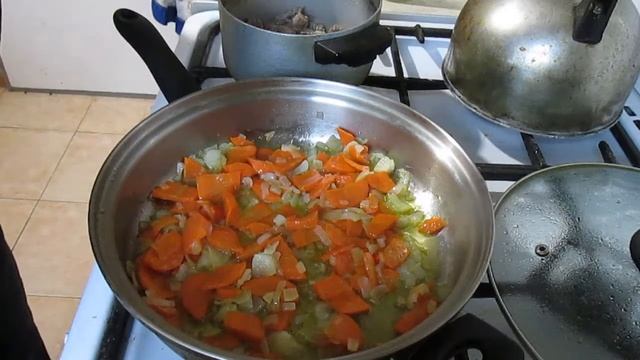 Мягкие КУРИНЫЕ ЖЕЛУДОЧКИ тушёные на сковороде смотреть онлайн