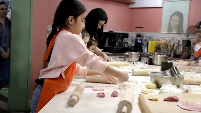Мастер класс готовим веселые пельмени. Ева готовит обед смотреть онлайн
