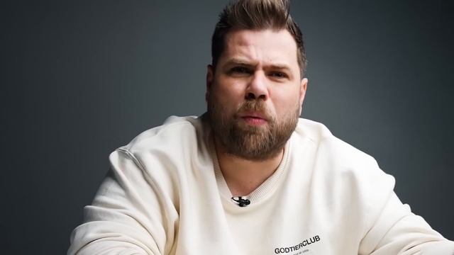 Watch Expert Reacts to Pharrell Williams' $12,000,000 Watch Collection смотреть онлайн