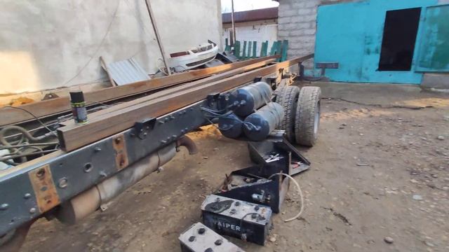 МАЗ 4371 манипулятор , процесс пошел )