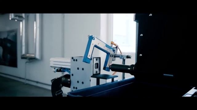 Riveting automation with UR10 robot - SAN™ fastening riveting system смотреть онлайн